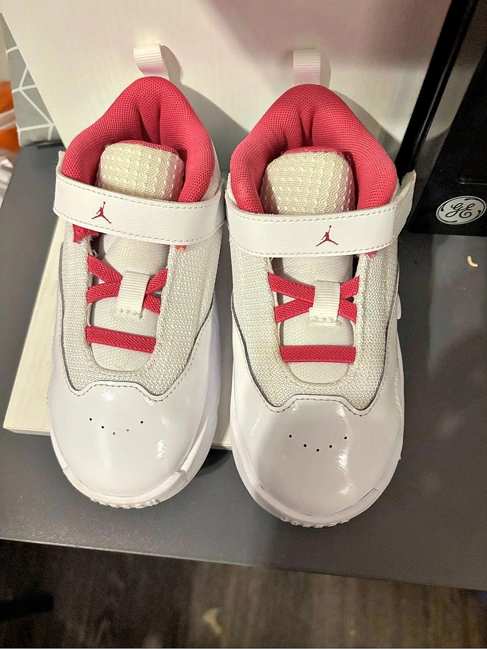 Jordan 4 Retro Kids Sneakers White & Pink Girls US 10C Like New